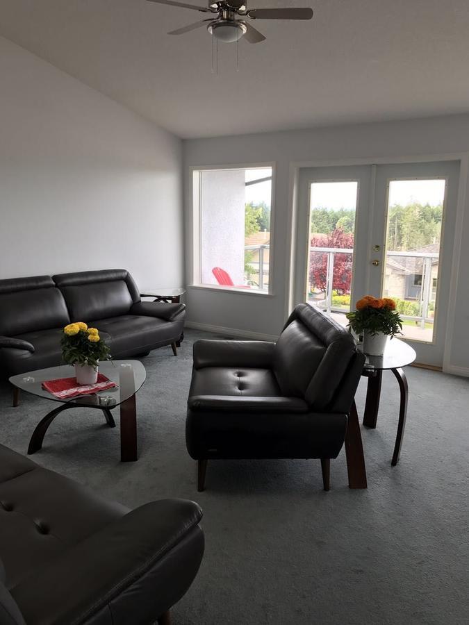 Gulfview Drive Ocean View B&B Нанаймо Экстерьер фото